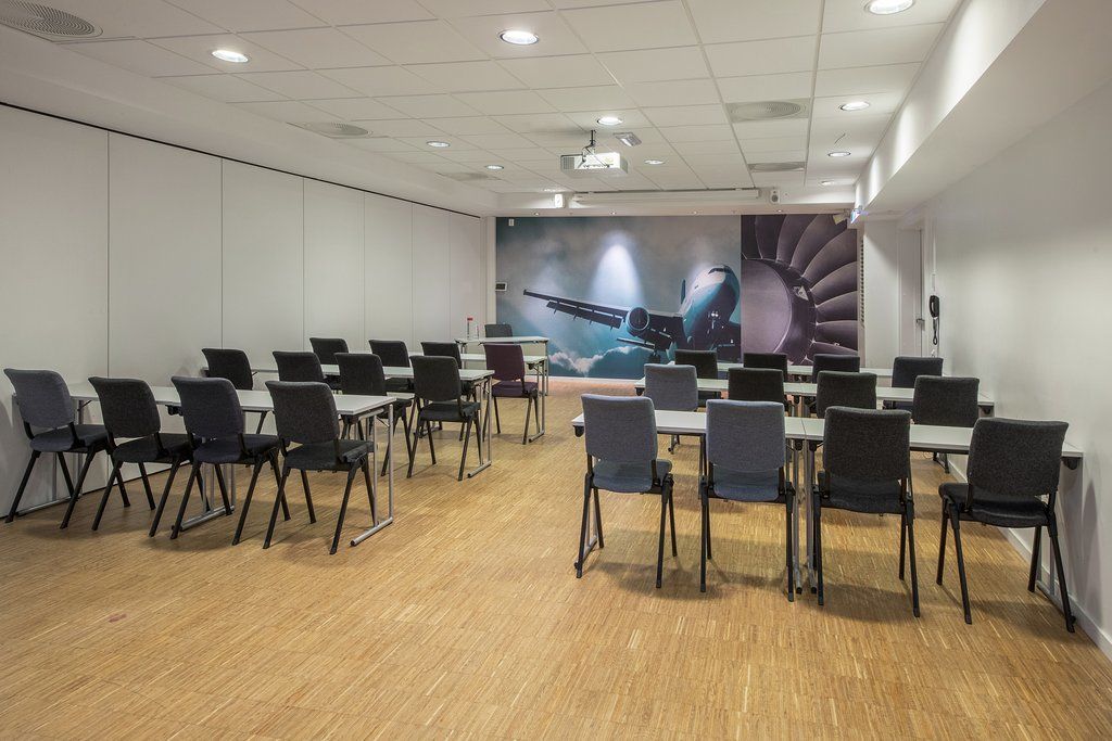 Scandic Oslo Airport Hotel 4*