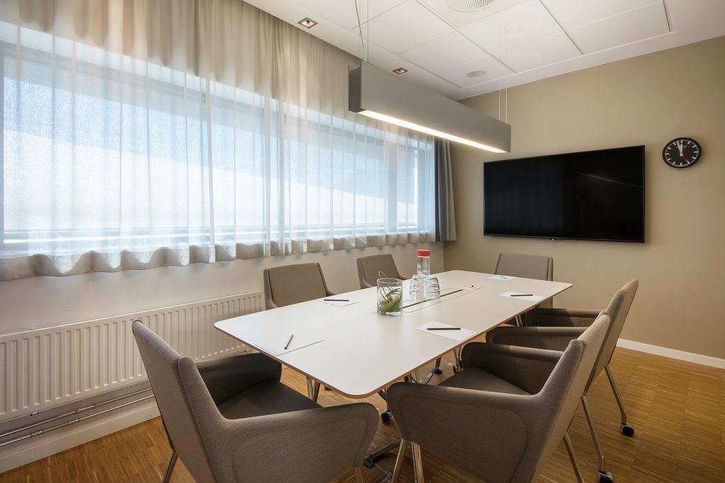 Scandic Oslo Airport Hotel 4*